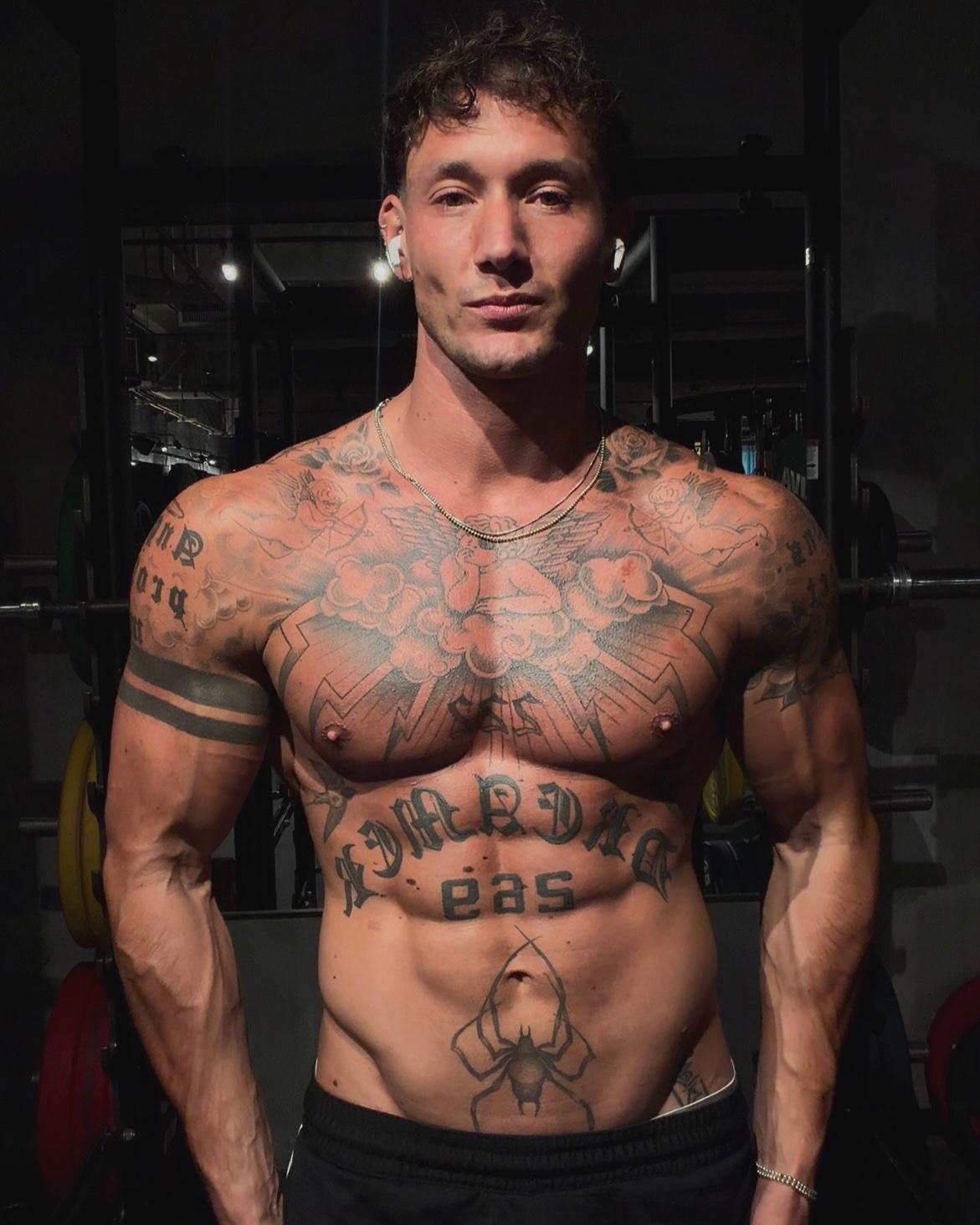 Tom Luca, helicopter pilot • vegan athlete • fitness & lifestyle